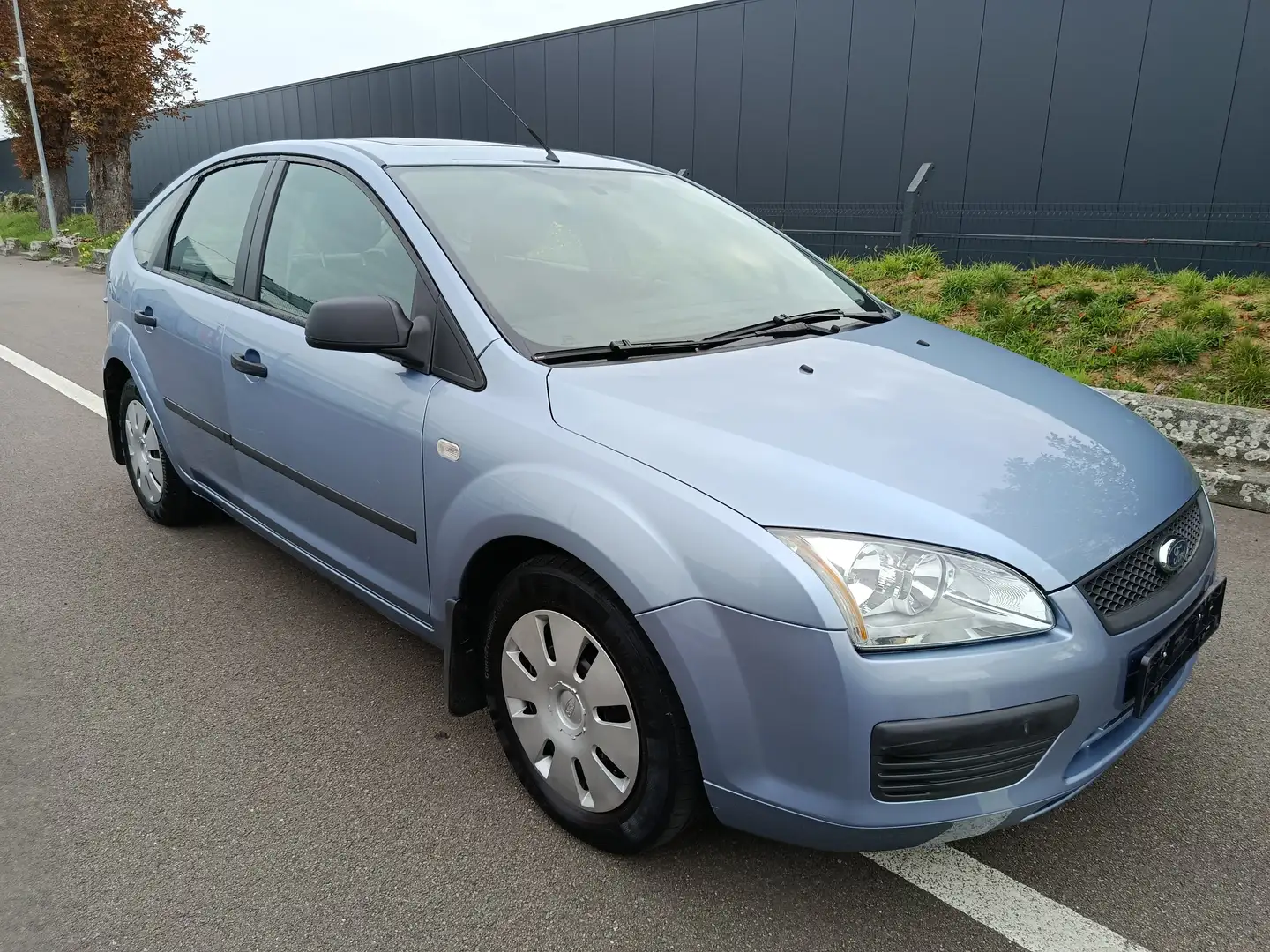 Ford Focus Focus 1.6i 16v Trend Bleu - 2