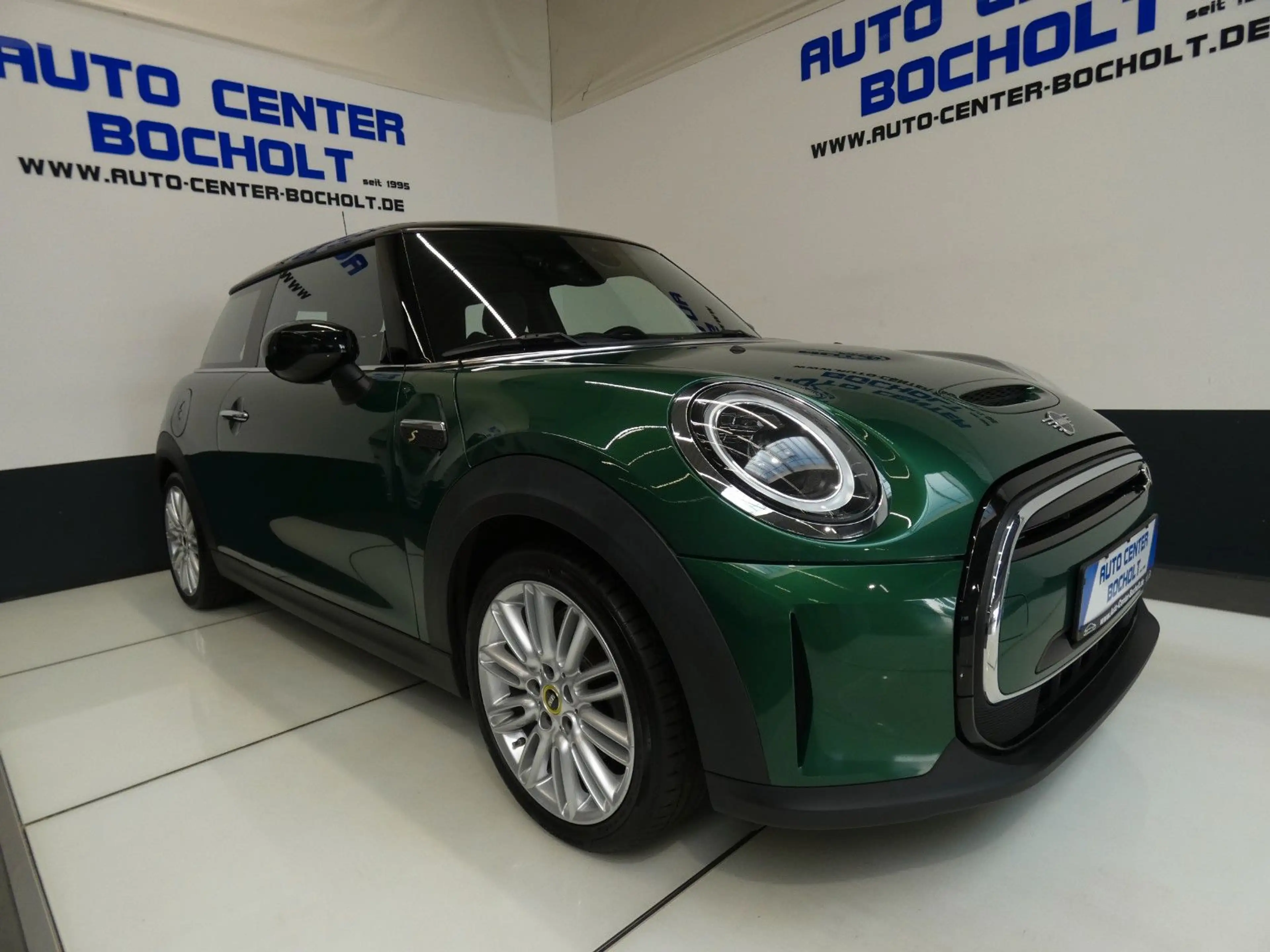 MINI Cooper SE Classic Trim*Navi*DAB*LED*RFKamera — photo 2