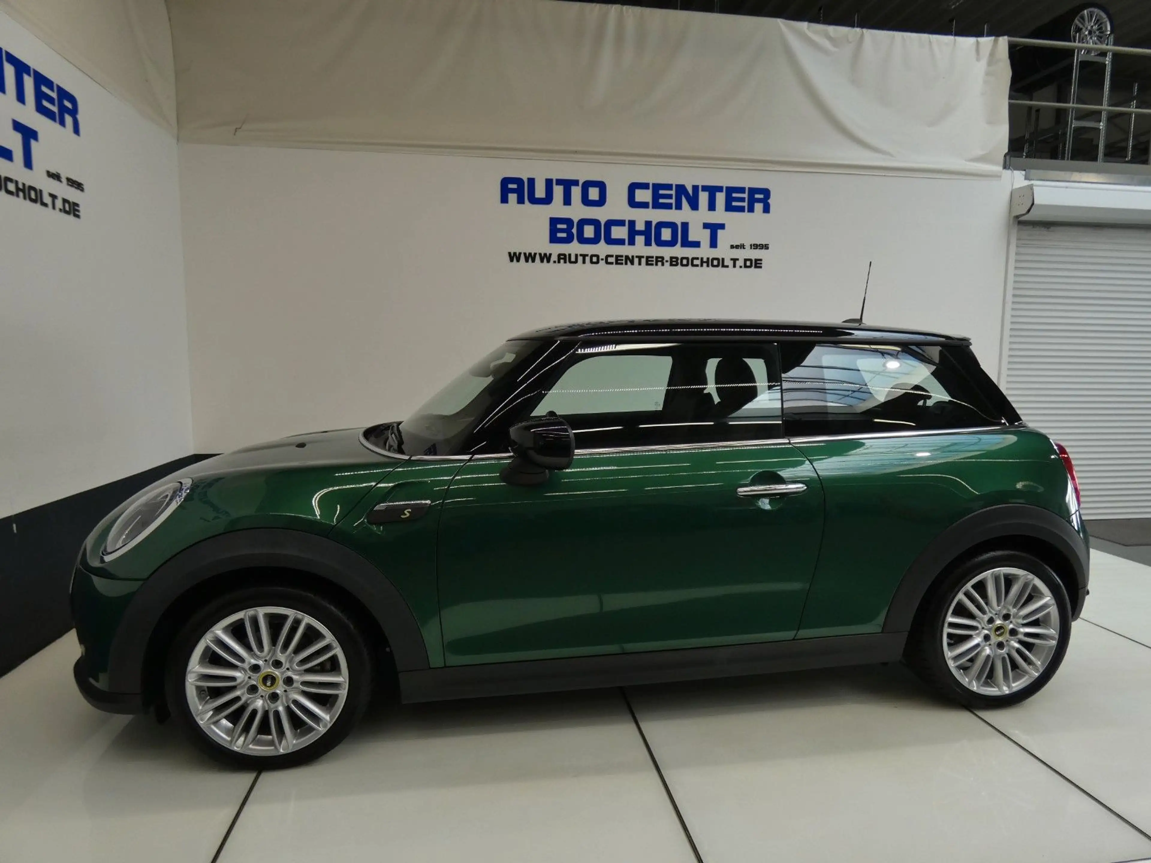 MINI Cooper SE Classic Trim*Navi*DAB*LED*RFKamera — photo 11