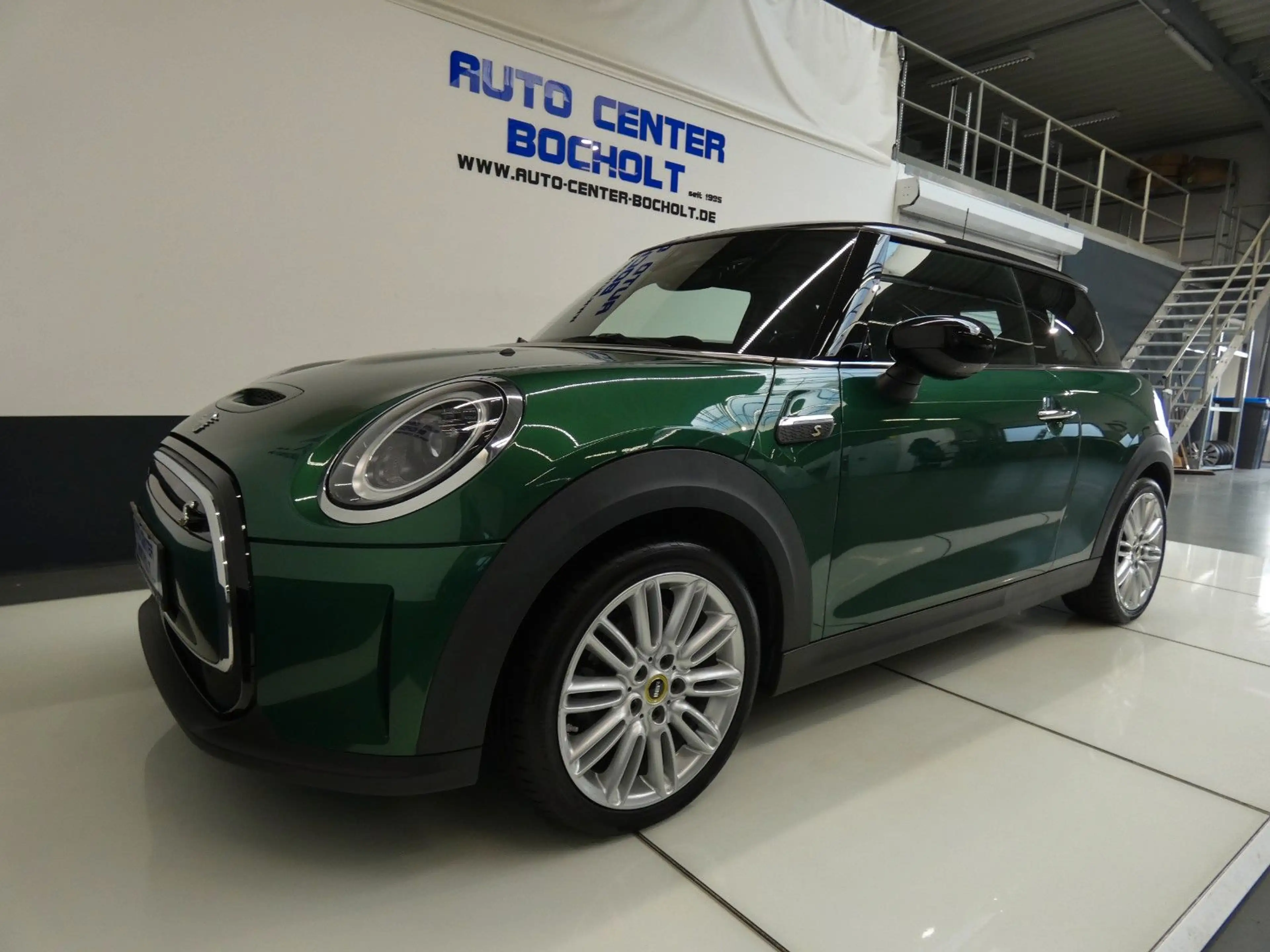 MINI Cooper SE Classic Trim*Navi*DAB*LED*RFKamera — photo 9