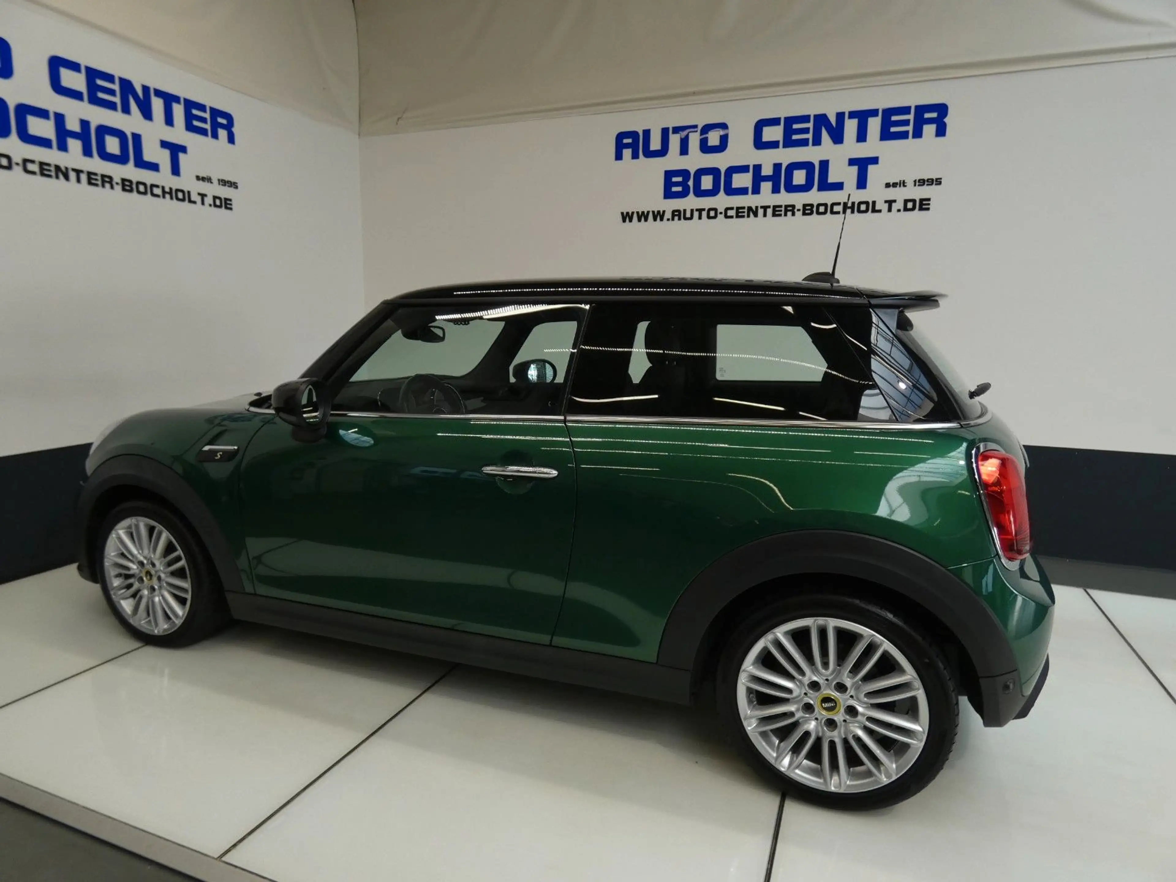 MINI Cooper SE Classic Trim*Navi*DAB*LED*RFKamera — photo 13