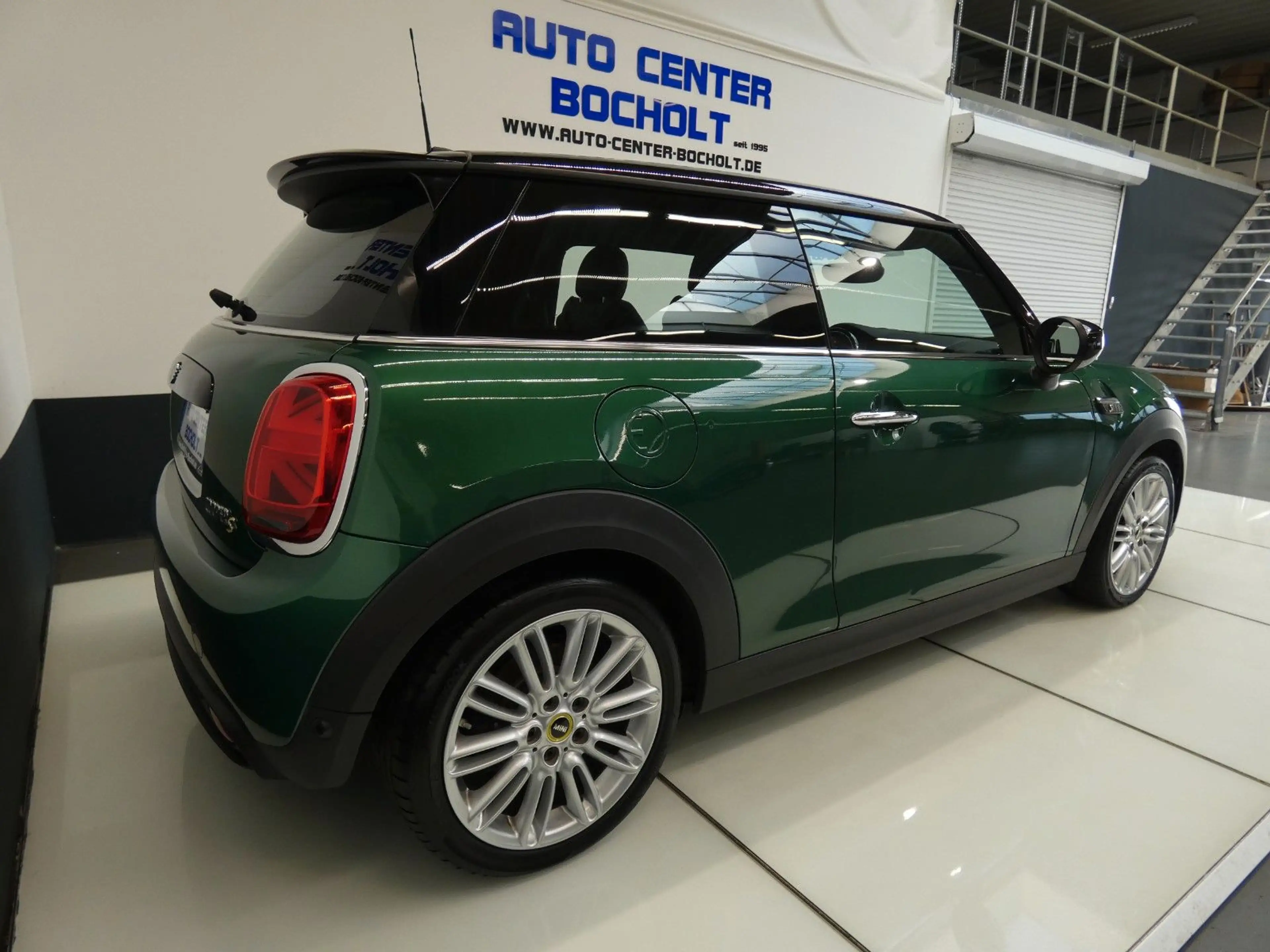 MINI Cooper SE Classic Trim*Navi*DAB*LED*RFKamera — photo 8