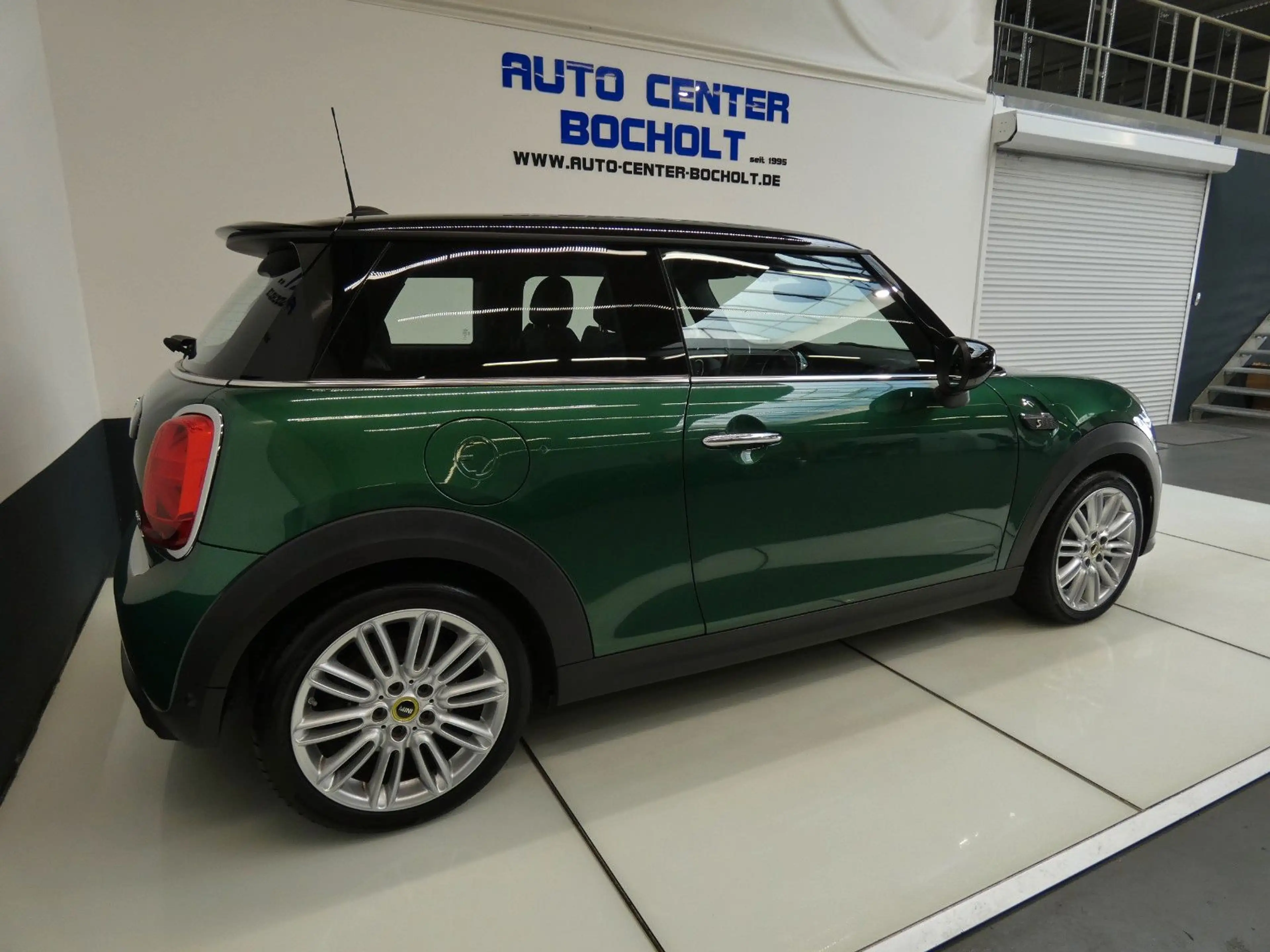 MINI Cooper SE Classic Trim*Navi*DAB*LED*RFKamera — photo 7