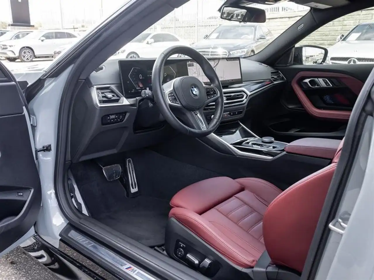 BMW 2 Series снимка BMW 2 Series