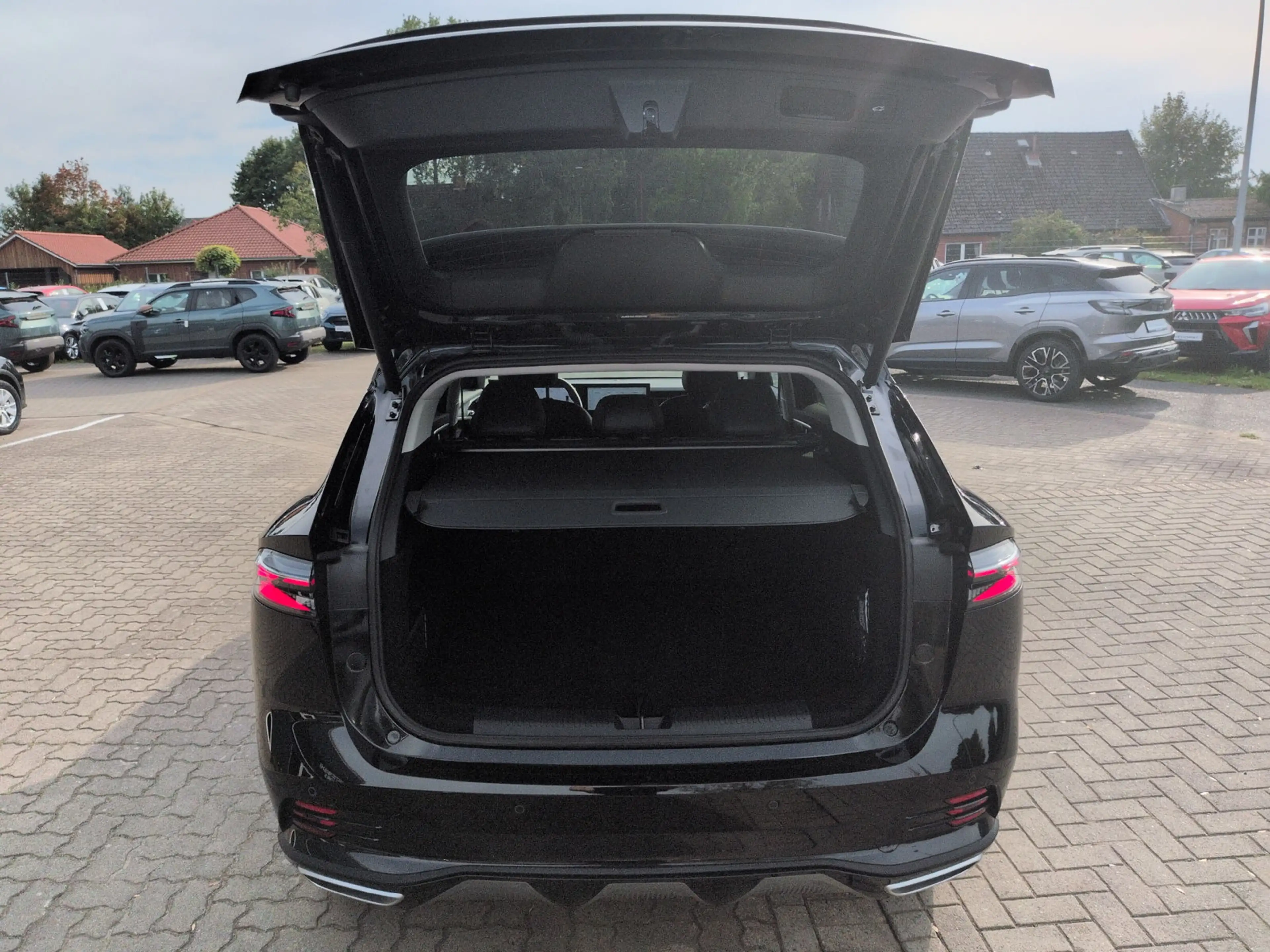 MG HS 170 PS Automatik Luxury SHZ elek. Heckklappe RFK — photo 15