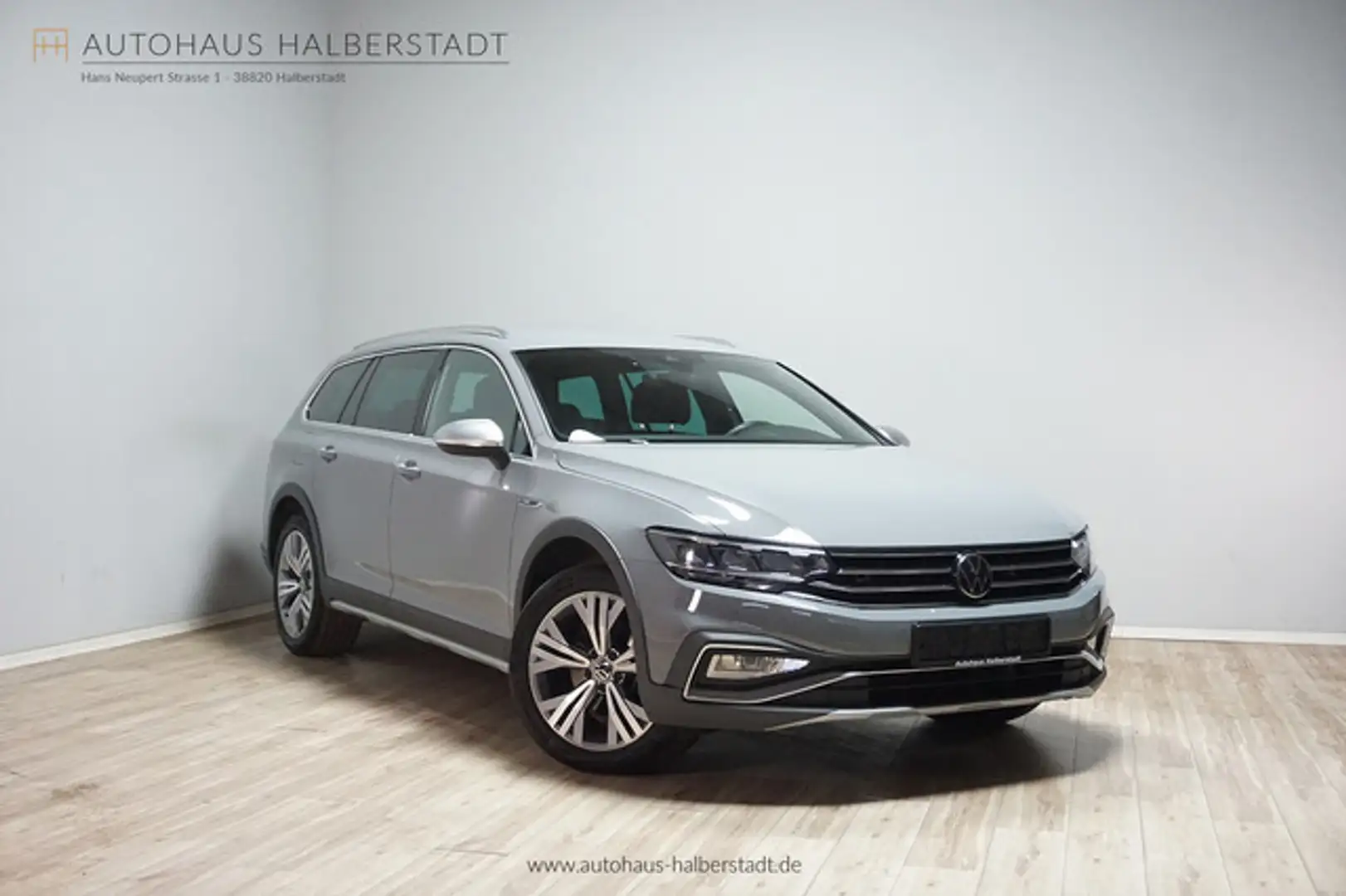 Volkswagen Passat Alltrack Variant 4Motion StHz/ACC/AHK/LED Gris - 1