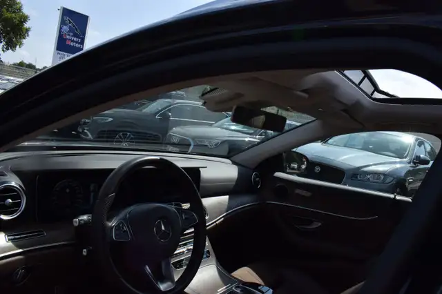 Mercedes-Benz E-Class view 13