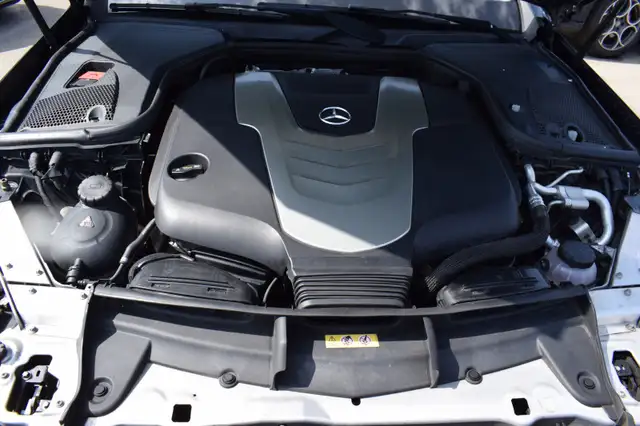 Mercedes-Benz E-Class view 8