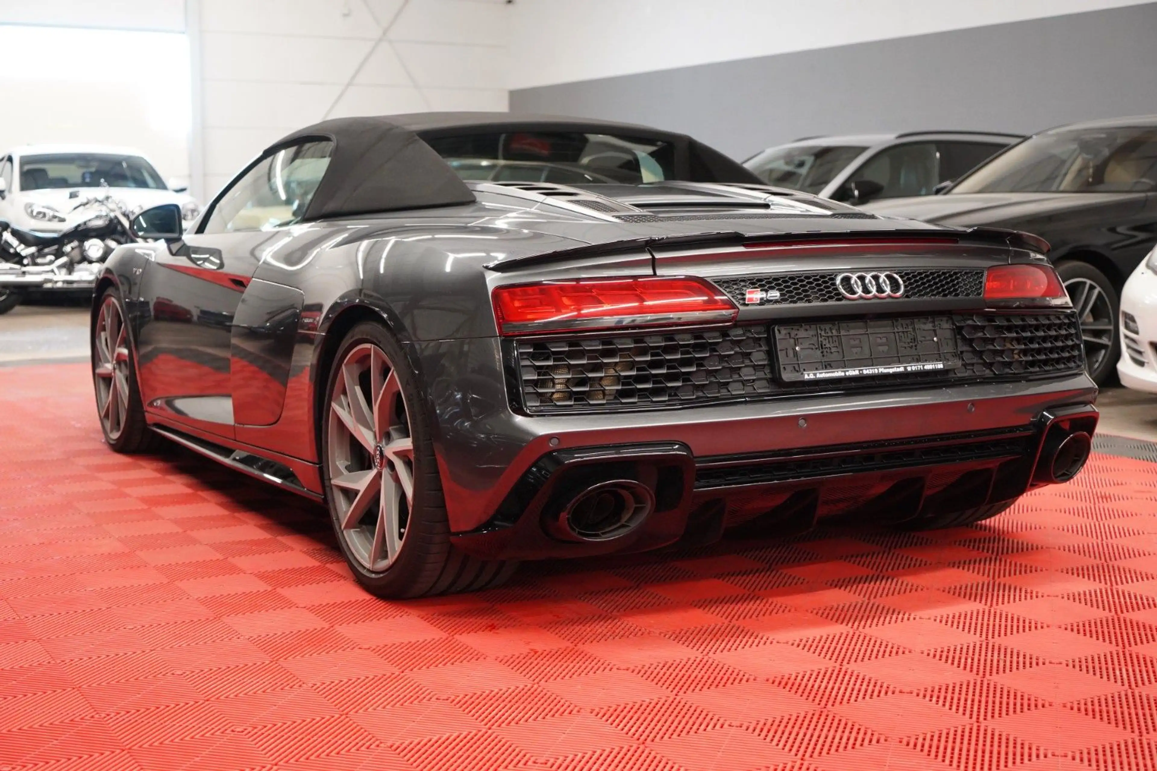 Audi R8 Spyder 5.2 FSI Quattro *2.Hand*Unfallfrei* — photo 11