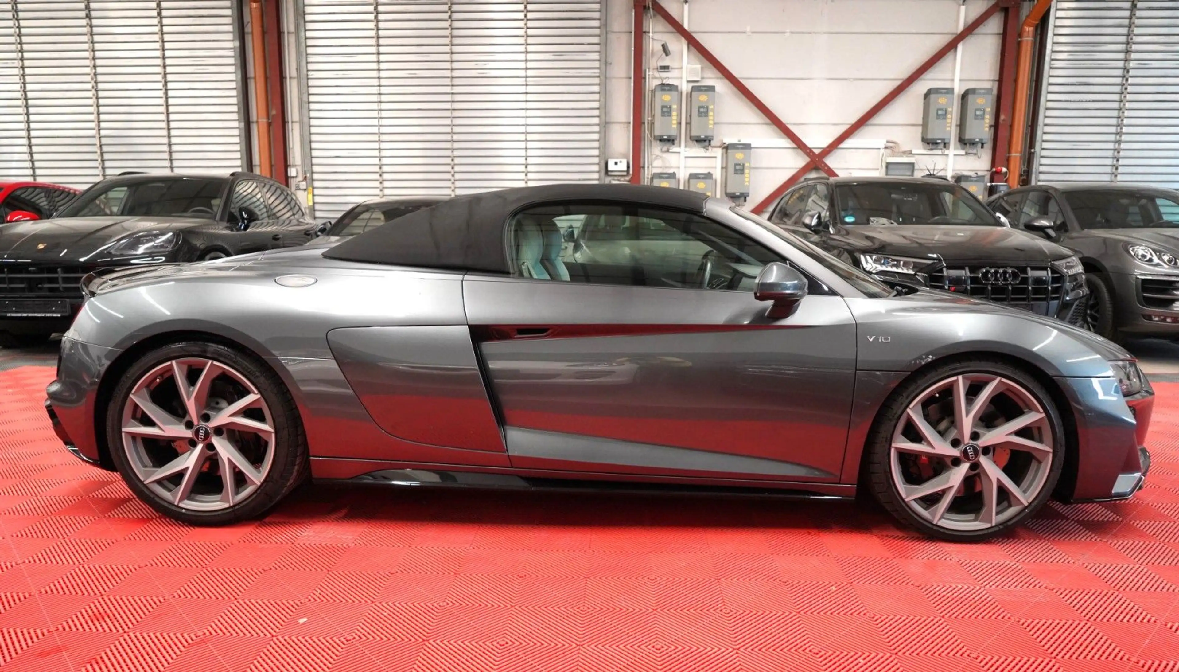 Audi R8 Spyder 5.2 FSI Quattro *2.Hand*Unfallfrei* — photo 6
