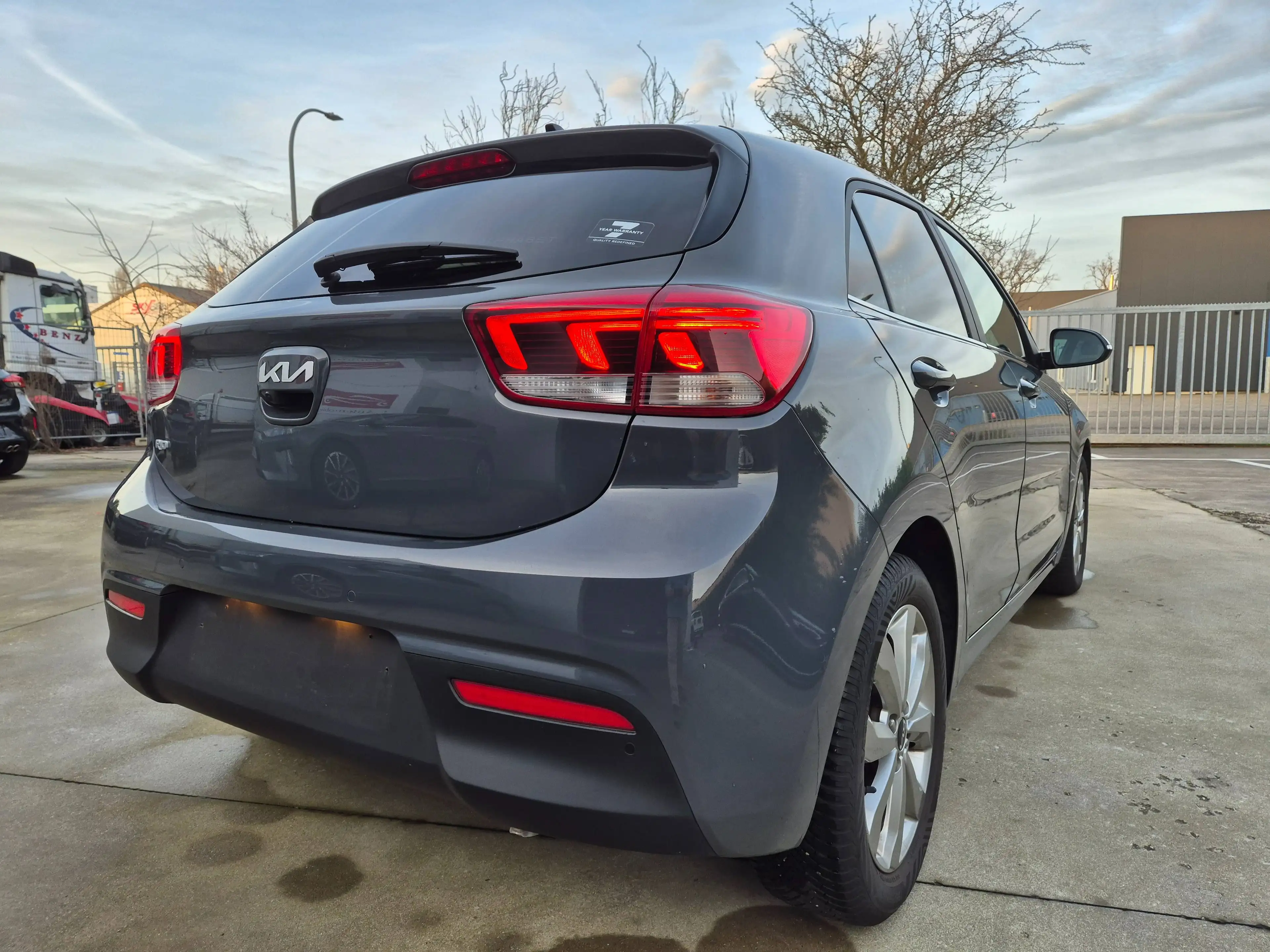 Kia Rio 1.0Ti 100cv // AUTO. 7DCT // 33.534 KM !! 2023 !! — photo 10