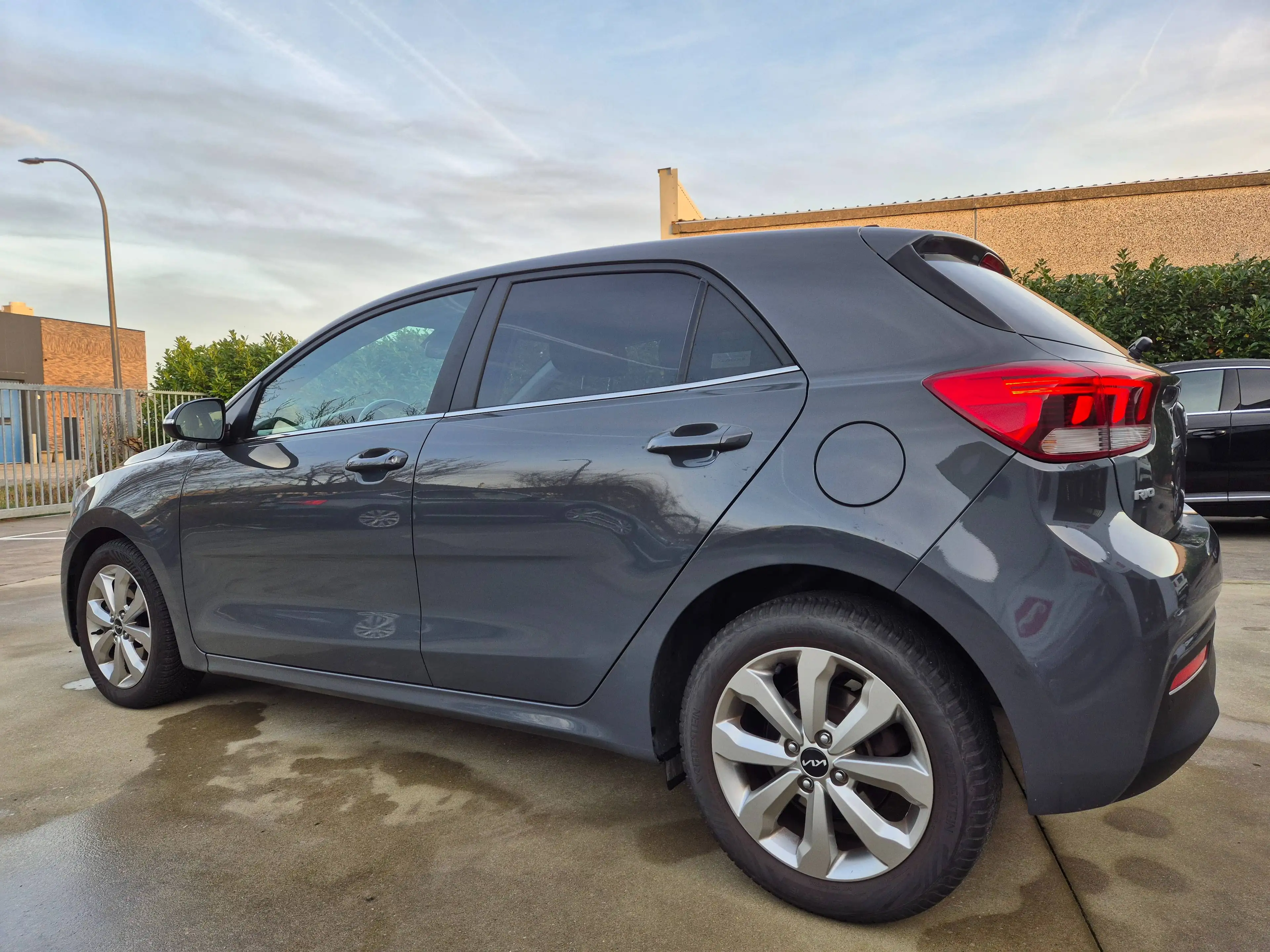 Kia Rio 1.0Ti 100cv // AUTO. 7DCT // 33.534 KM !! 2023 !! — photo 7