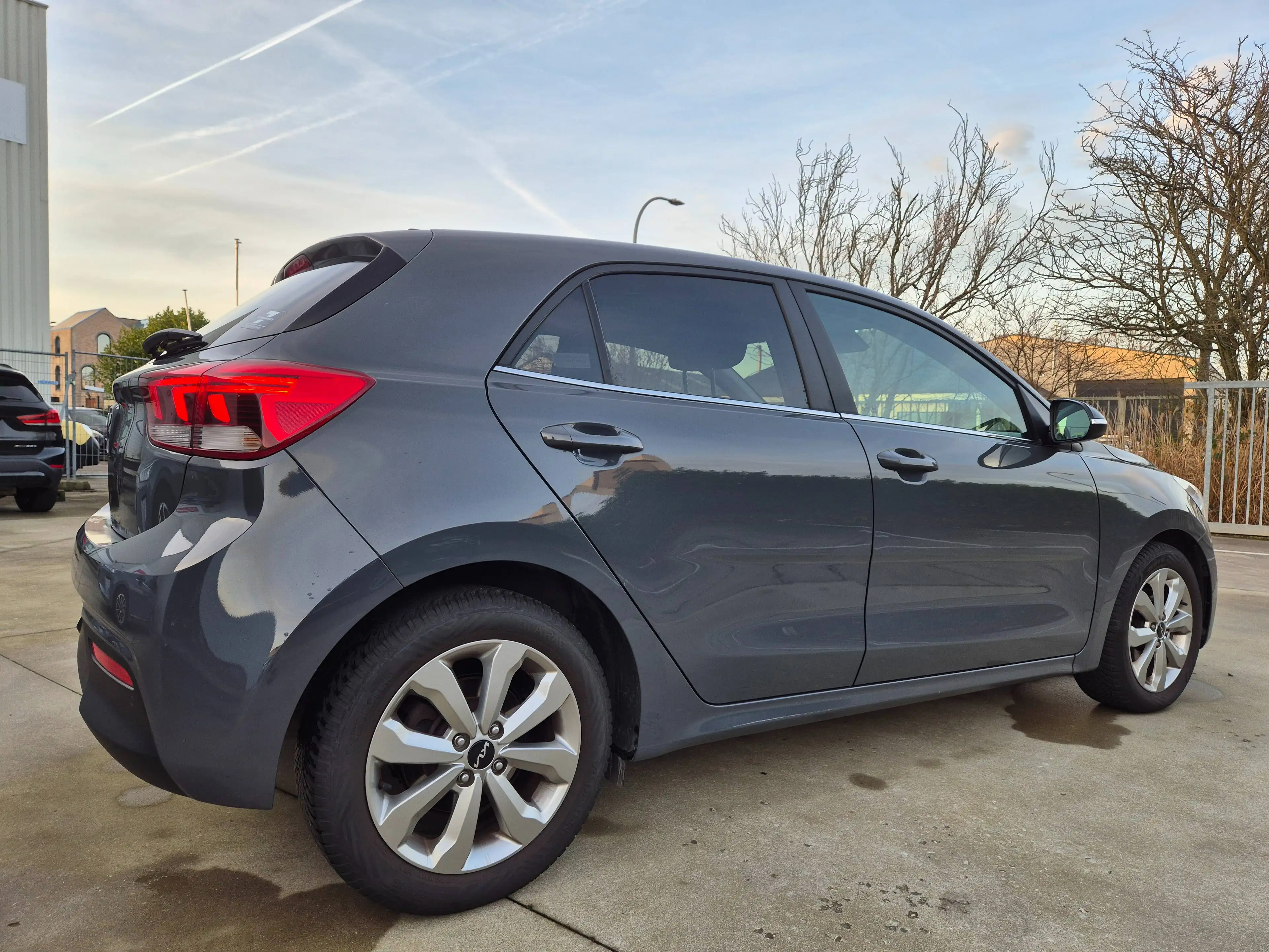 Kia Rio 1.0Ti 100cv // AUTO. 7DCT // 33.534 KM !! 2023 !! — photo 12