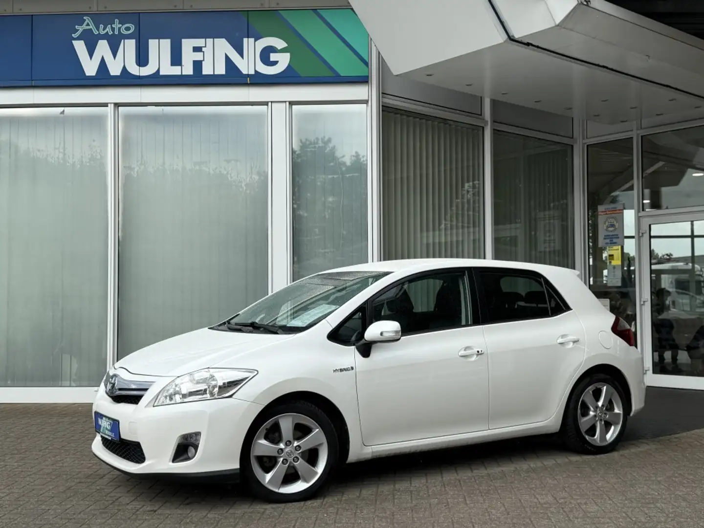Toyota Auris Hybrid Executive Navi Kamera Klima Tempomat Wit - 1