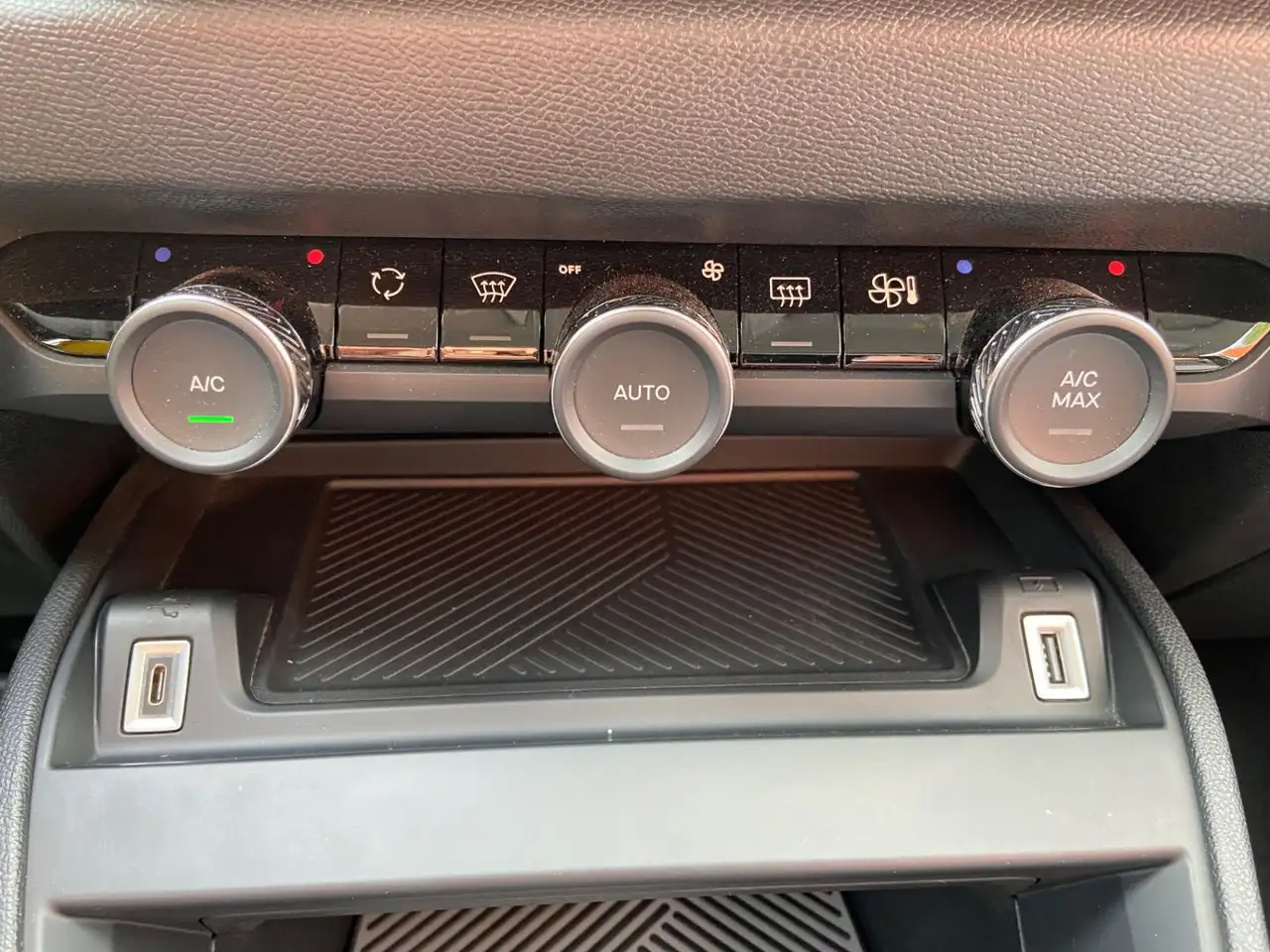 Citroen C4 Berline — photo 25