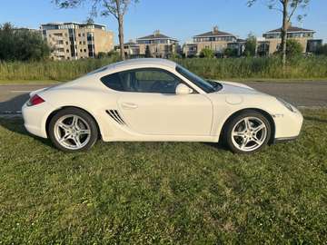 Cayman 2.9
