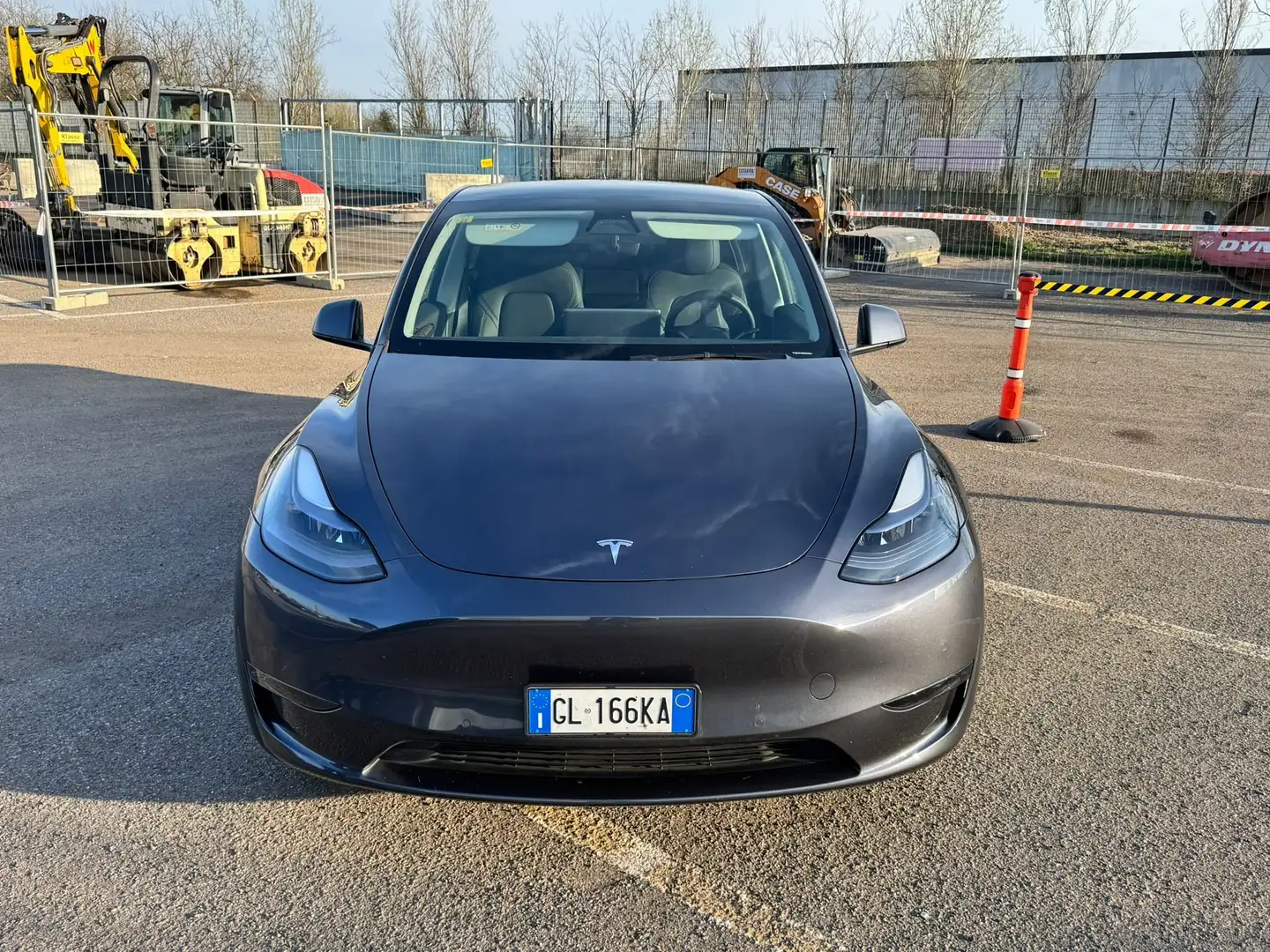 Tesla Model Y Long Range Dual Motor AWD Grigio - 2