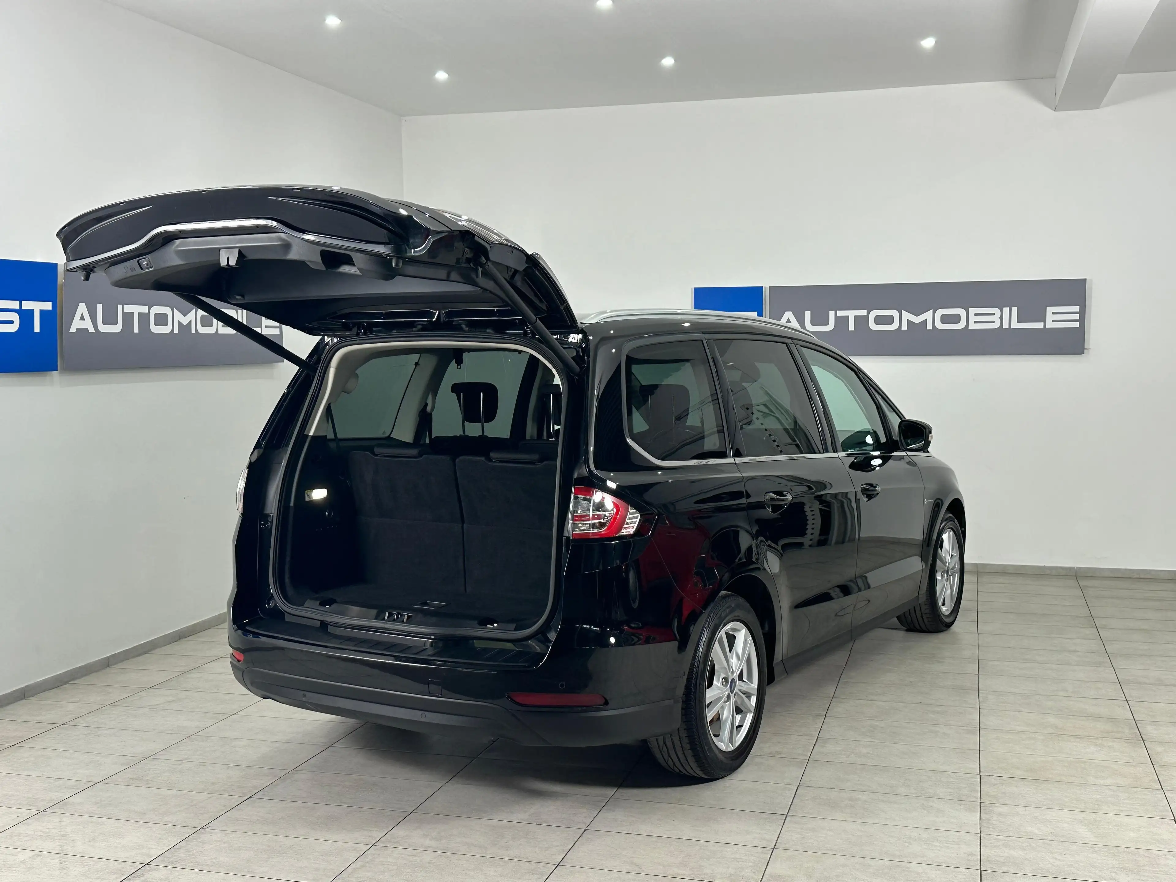 Ford Galaxy Titanium Aut. // 1.BESITZ // 7-SITZER // AHK // — photo 7