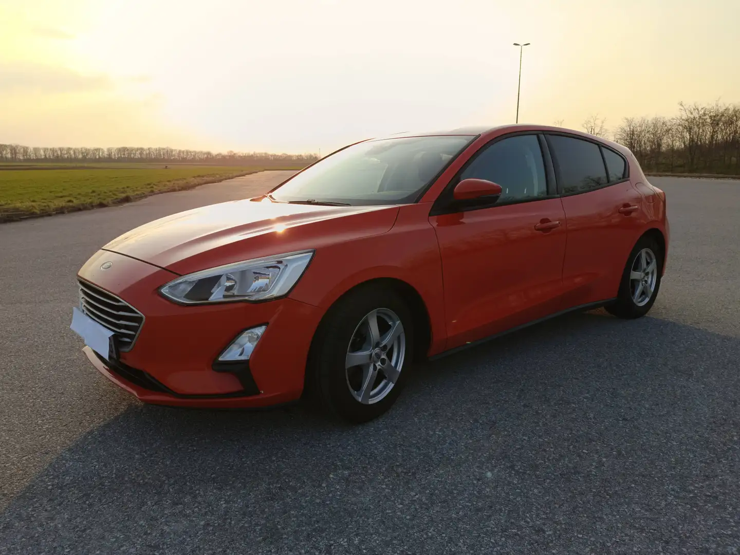 Ford Focus Focus 1,0 EcoBoost Trend Trend Rot - 1