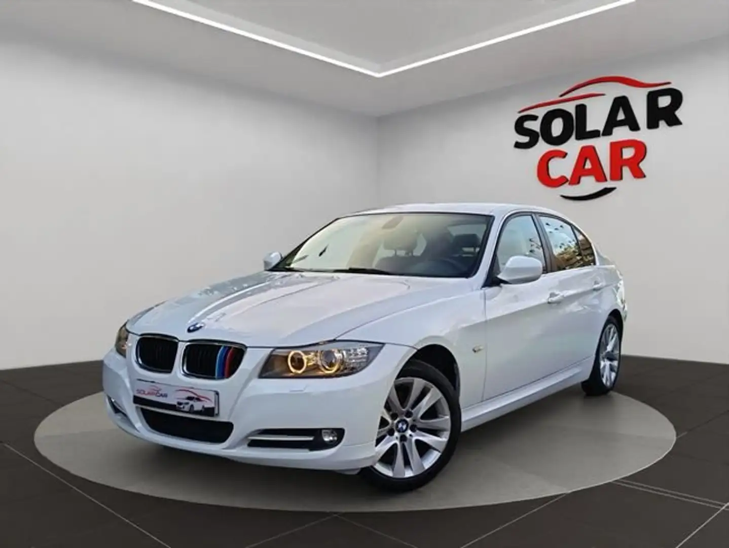BMW 318 318d Berlina Blanco - 1