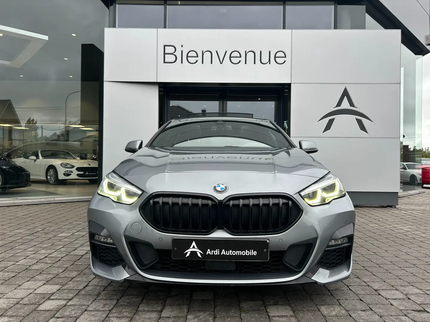 BMW 216 dA Gran Coupé *GARANTIE*1 PROP*PACK M*TOIT OUV* Grijs - 2