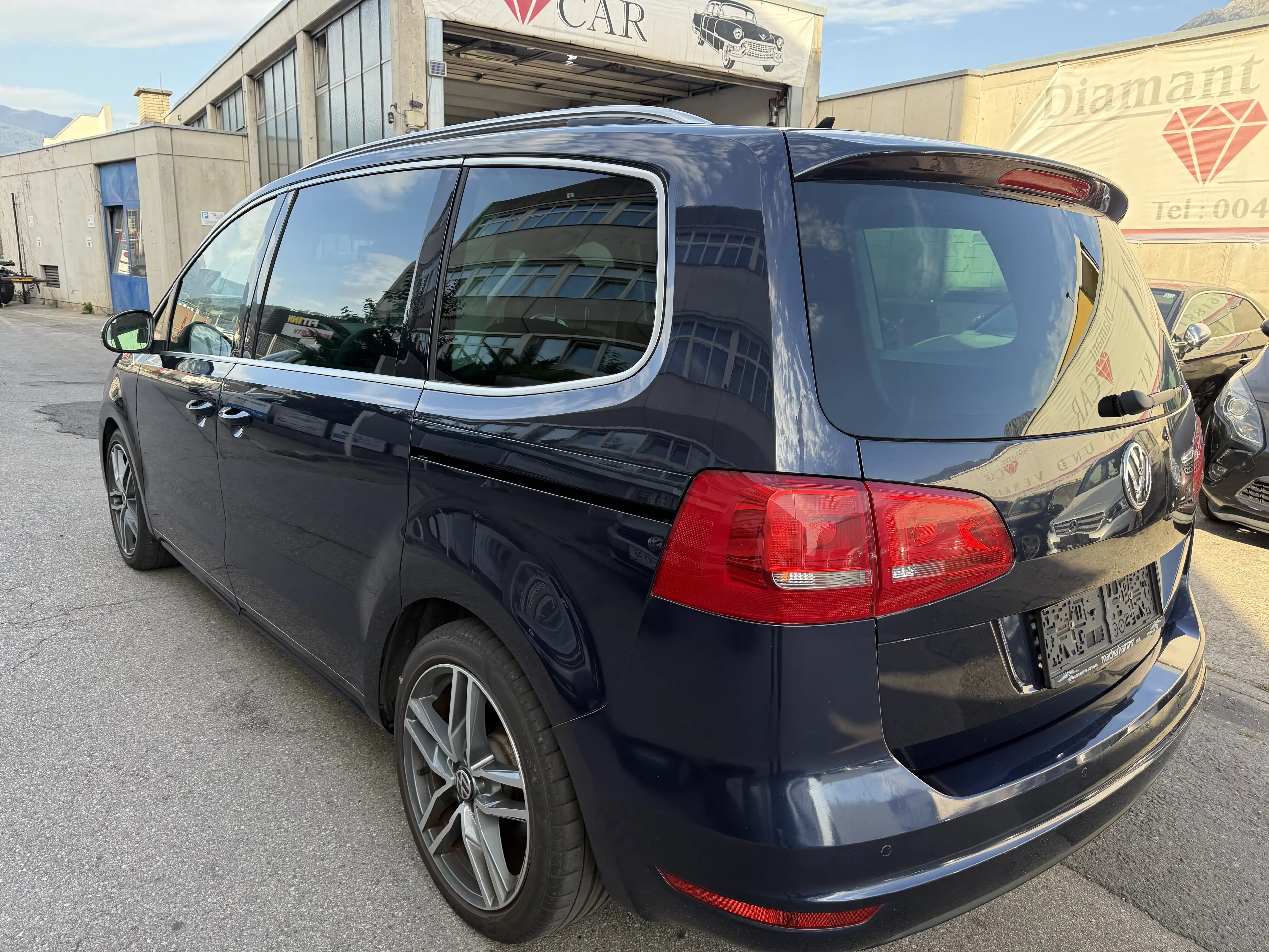 Volkswagen Sharan Sky BMT 2,0 TDI DPF — photo 3