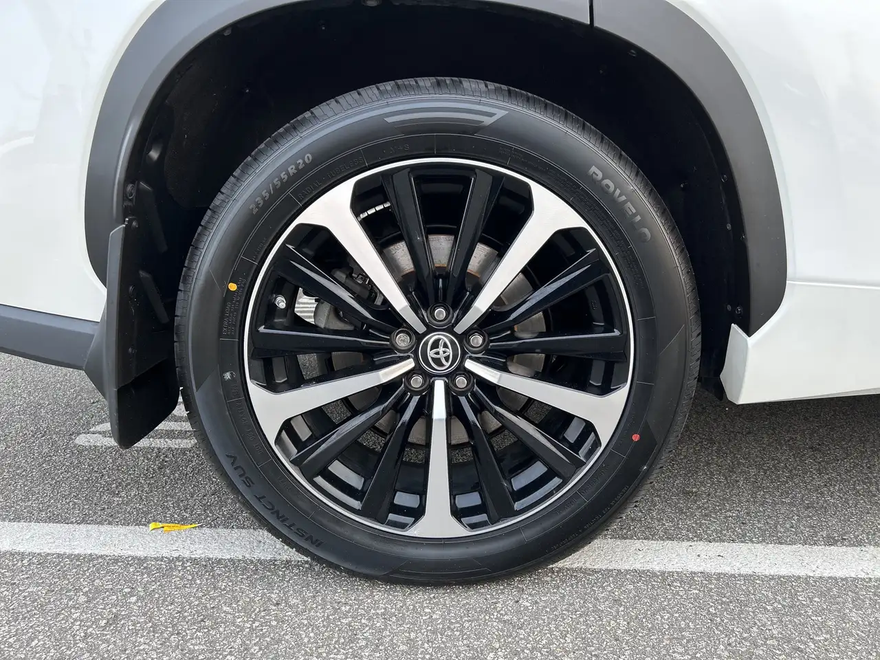 Toyota Highlander photo Toyota Highlander