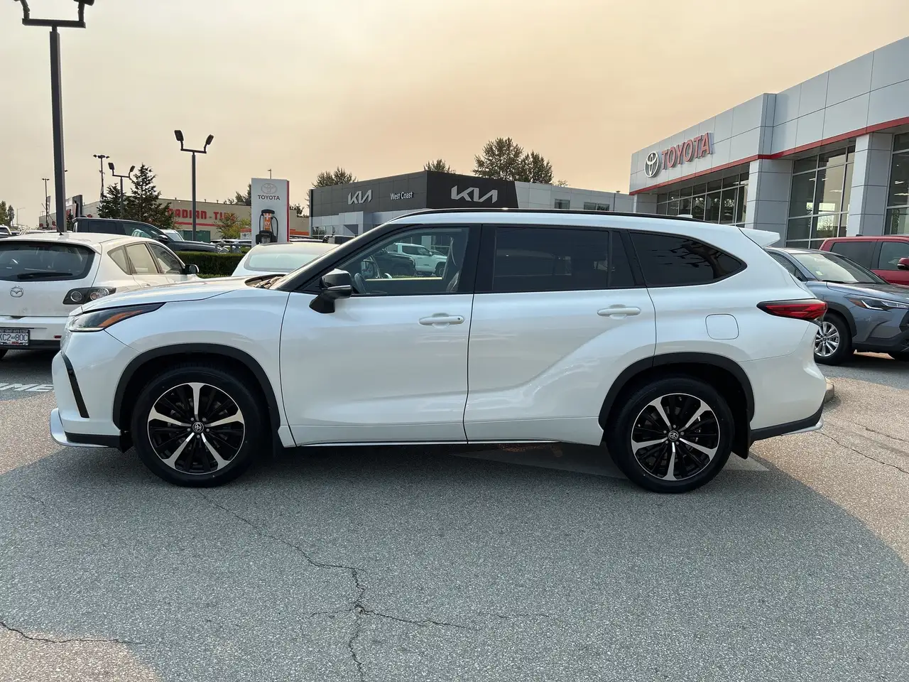 Toyota Highlander photo Toyota Highlander