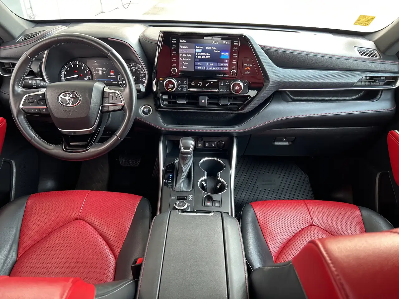 Toyota Highlander photo Toyota Highlander