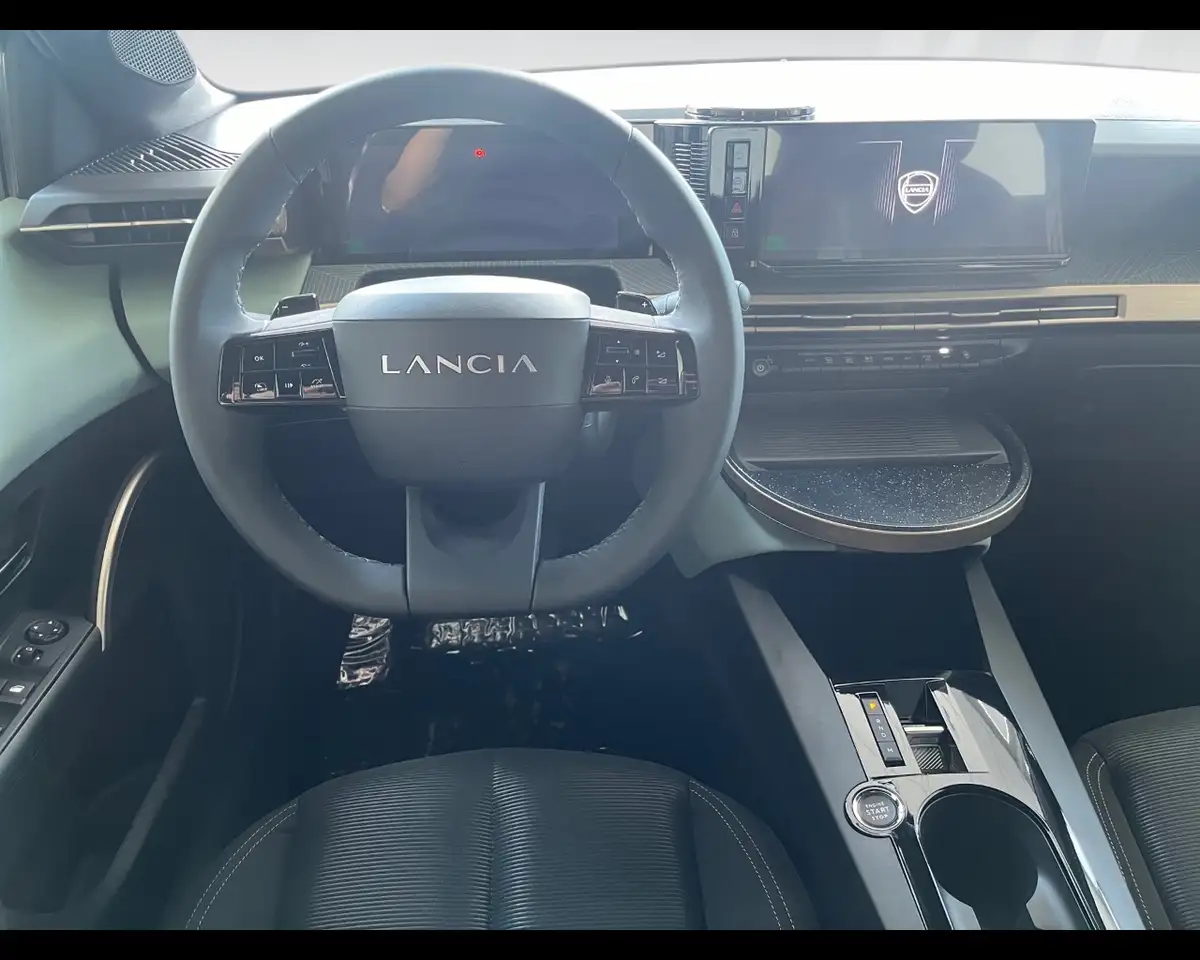 Lancia Ypsilon 2024 — фото 10