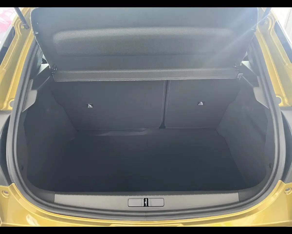 Lancia Ypsilon 2024 — фото 14