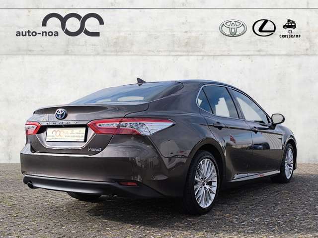 Toyota Camry Hybrid Executive Navi LED Mehrzonenklima DAB e-Sit