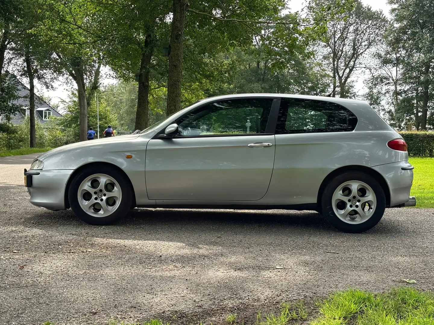 Alfa Romeo 147 2.0 T.Spark Distinctive Selespeed |Airco+Cruise| Gris - 2