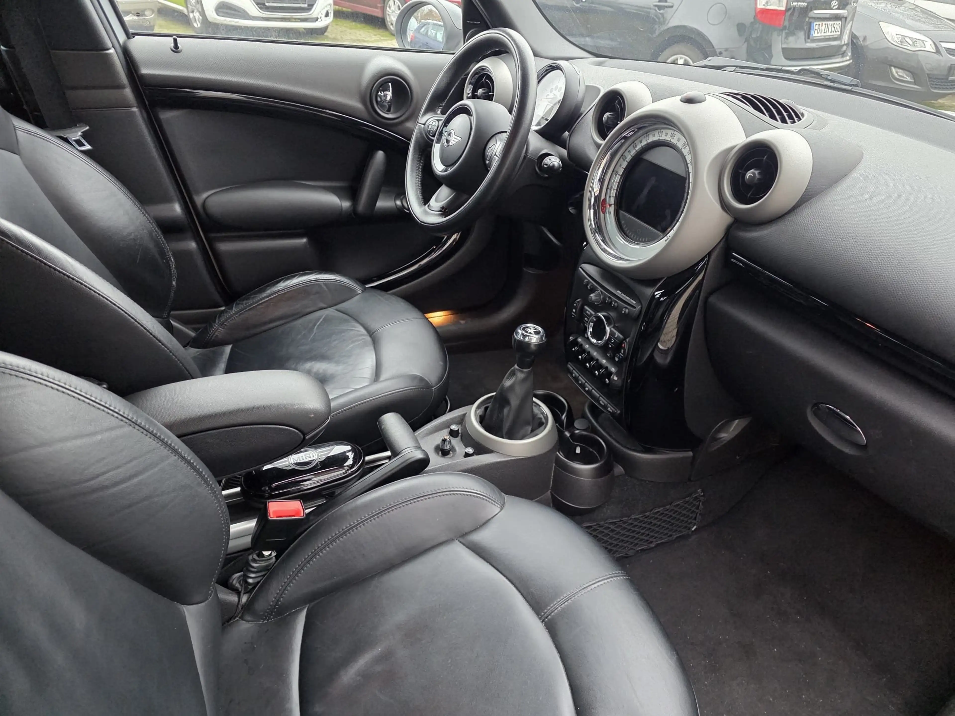 MINI Cooper SD Countryman Cooper SD All4 — photo 12