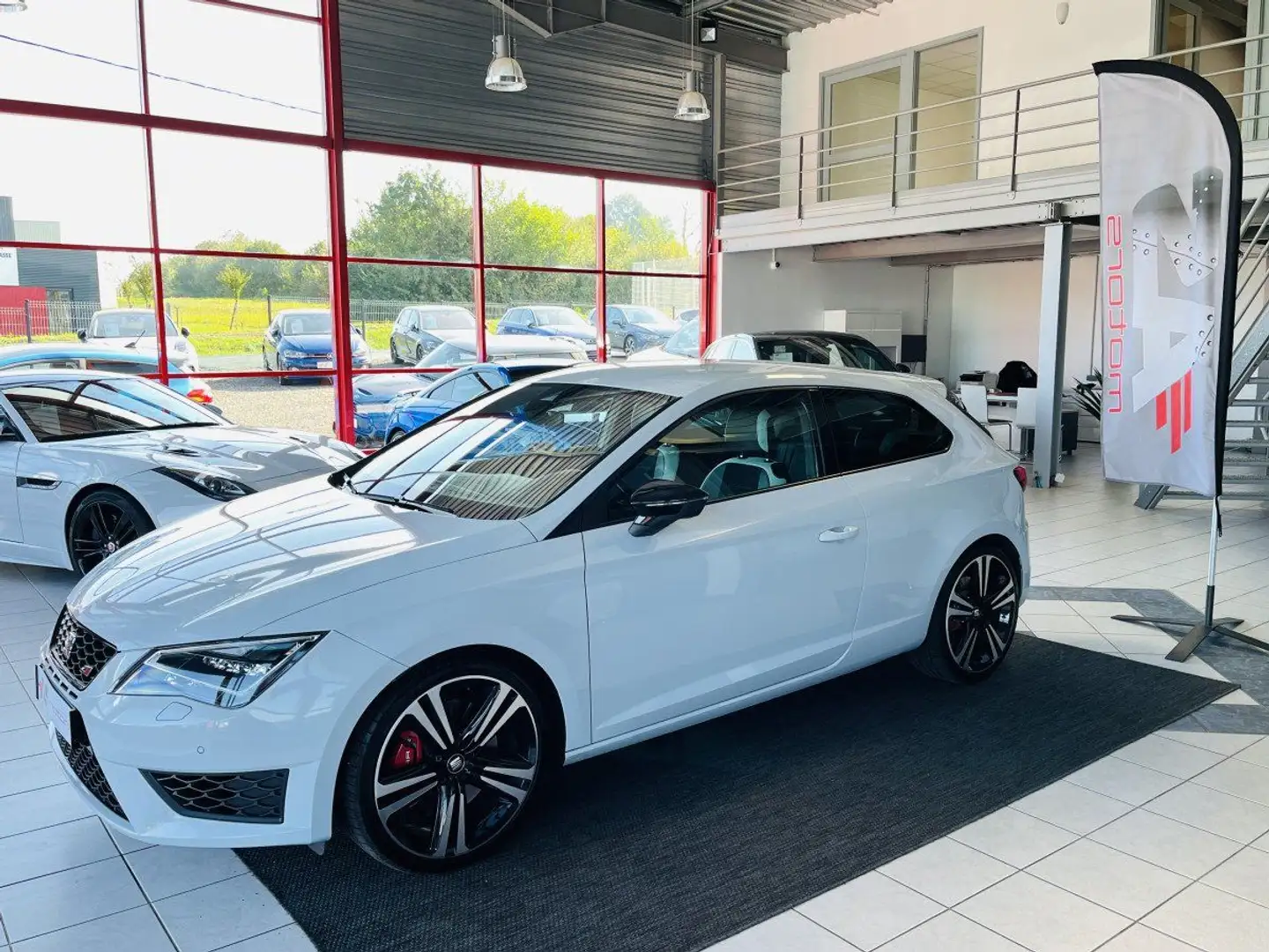 SEAT Leon 2,0 TSI CUPRA 290 DSG6 GPS FULL LED REGULATEUR DCC Gris - 1