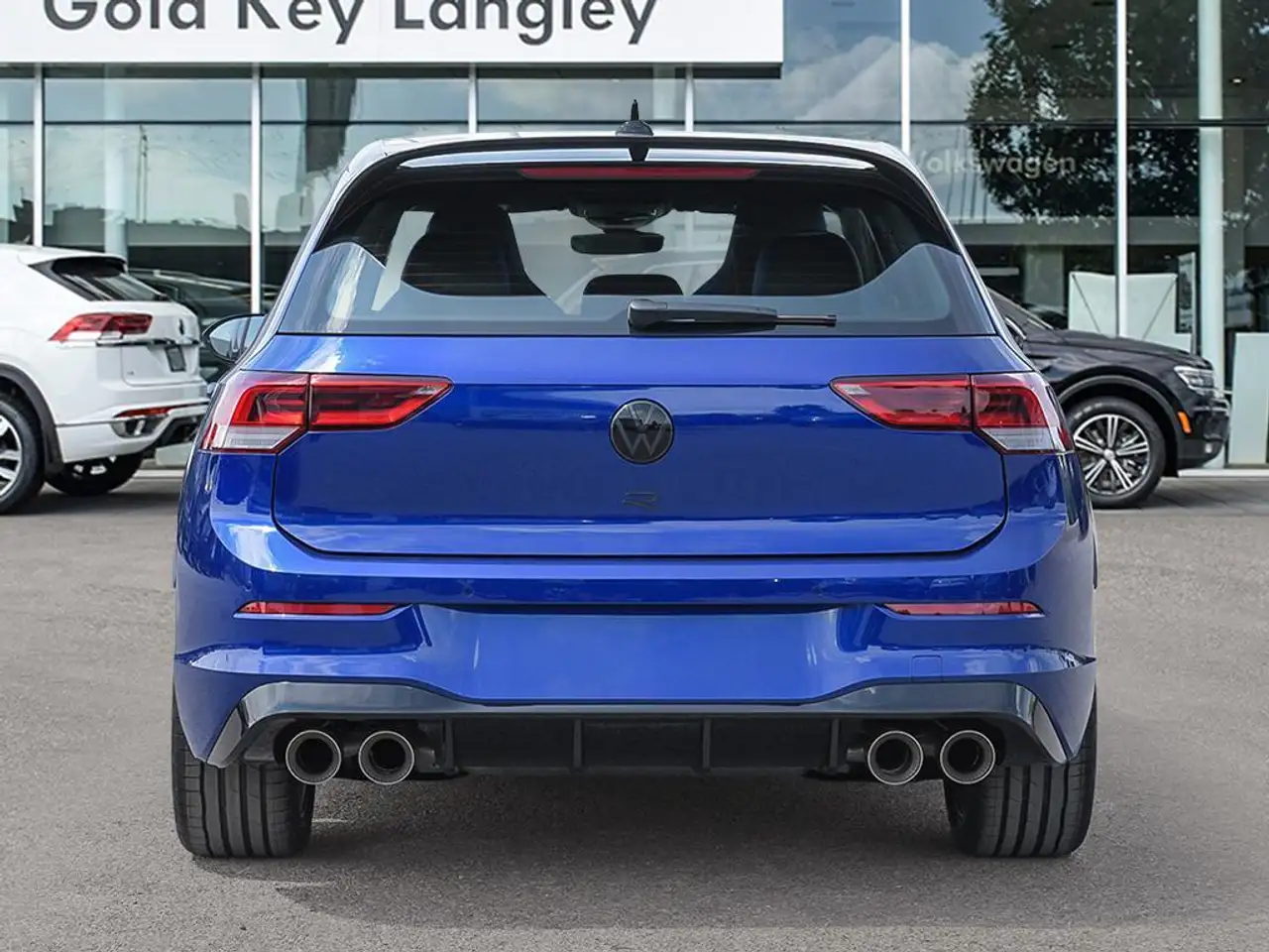 Volkswagen Golf R снимка Volkswagen Golf R