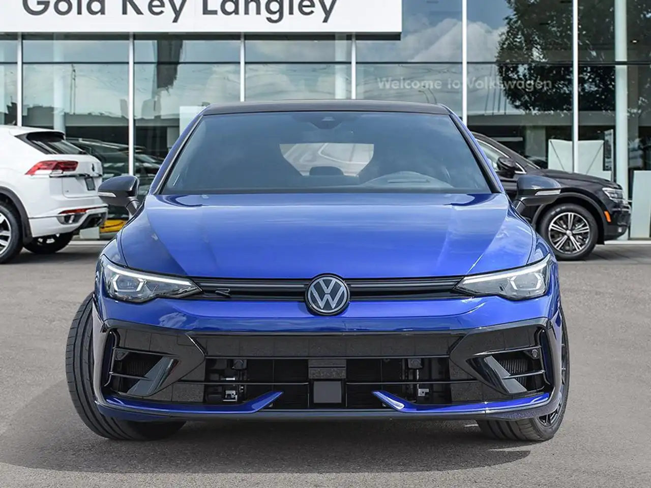 Volkswagen Golf R снимка Volkswagen Golf R