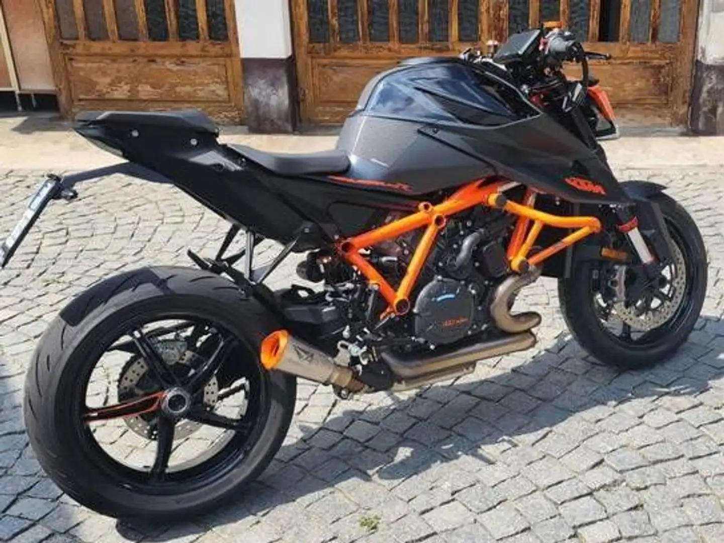 KTM 1290 Super Duke R Czarny - 1