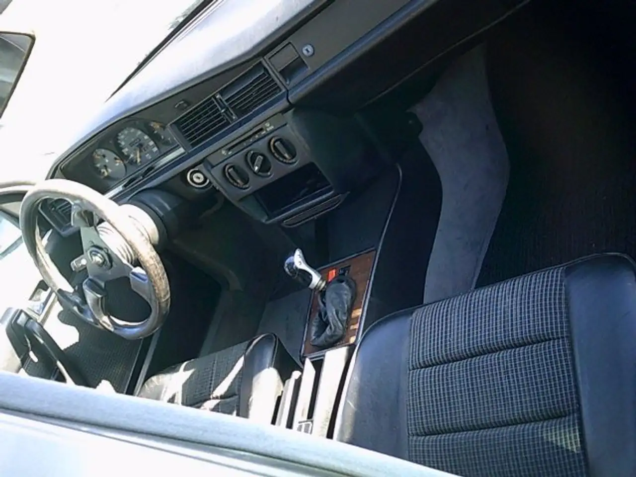 Mercedes-Benz 190 E 1.8, foto 11