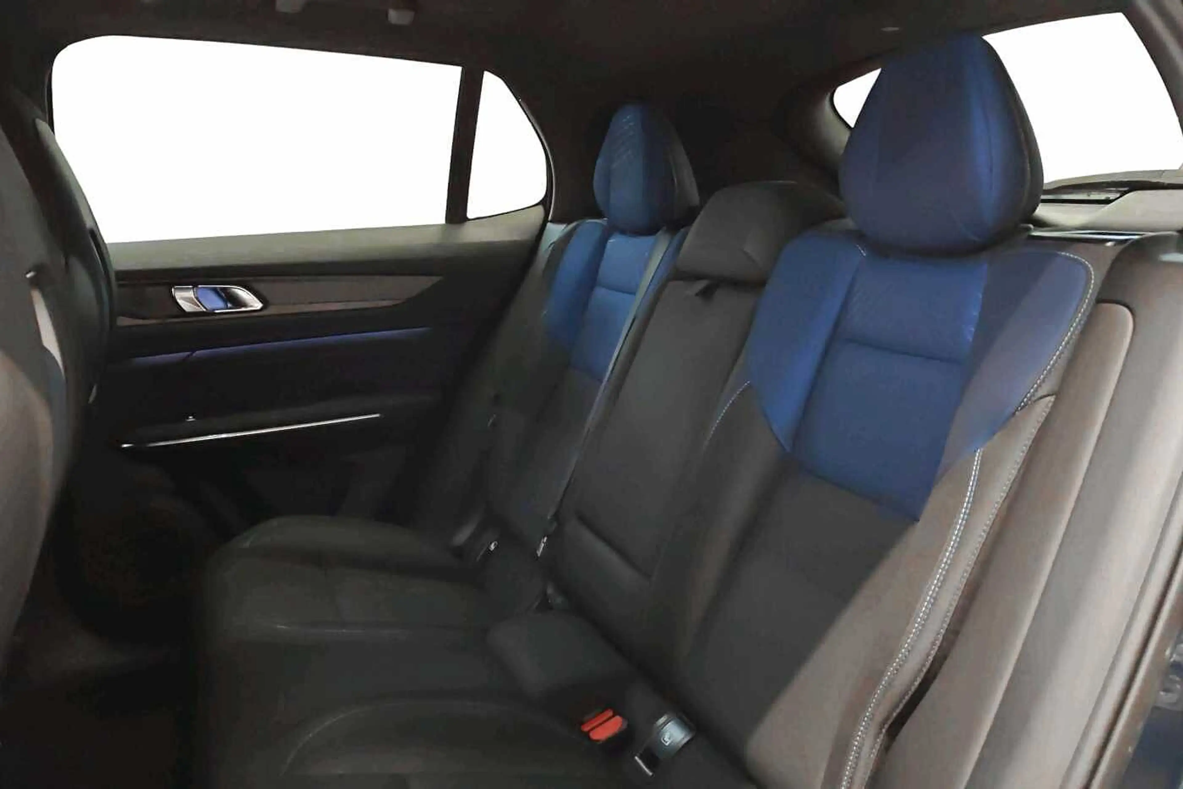 Lynk & Co 01 PHEV 1.5 Turbo - Full Option - Nieuwstaat — photo 7