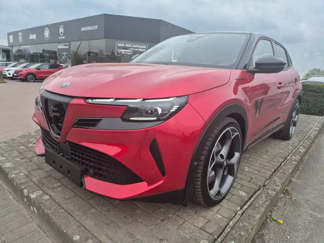 Alfa Romeo Junior e-Junior 54 kWh Elettrica 280 Veloce