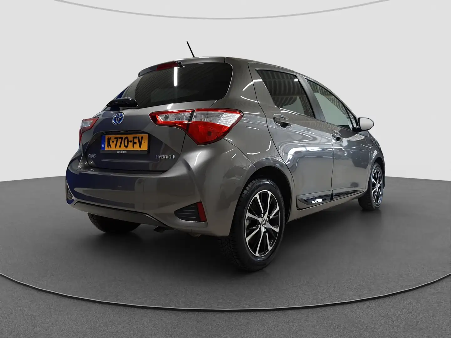 Toyota Yaris 1.5 Hybrid Dynamic Limited | Navigatie | Camera | Brun - 2