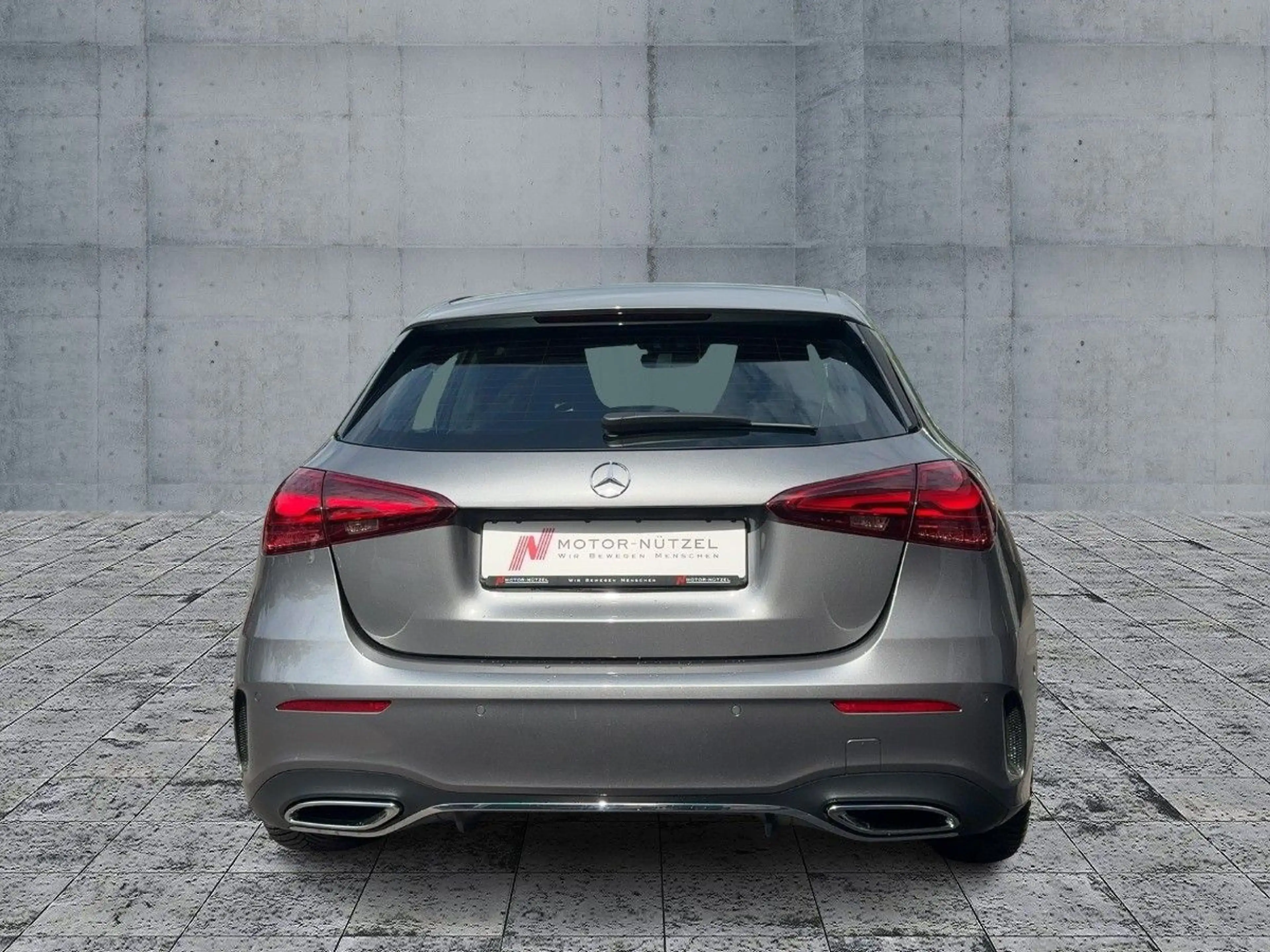 Mercedes-Benz A 200 AMG-LINE MULTIBEAM+NAV+SHZ+RFK+AHK+LM 18" — photo 5