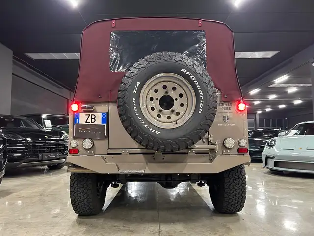Land Rover Defender view 8