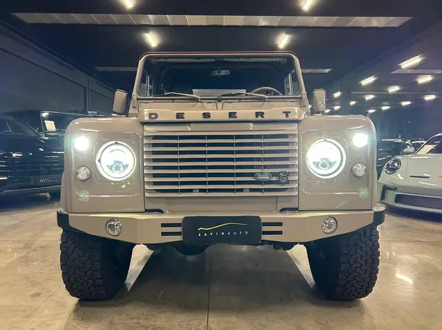 Land Rover Defender view 3