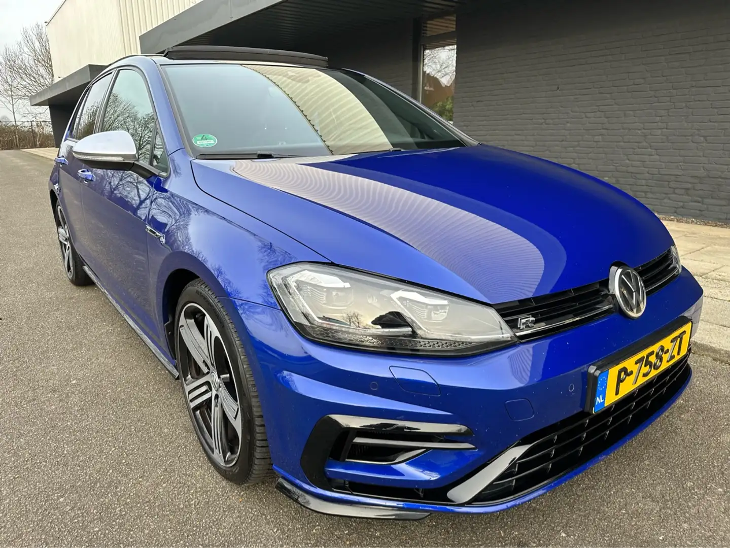 Volkswagen Golf 2.0 TSI 4Motion R Panoramdak / Virtual cockpit / L Blauw - 2