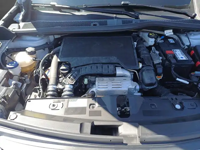 Peugeot 2008 view 5