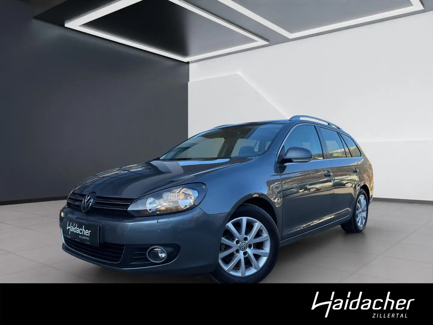 Volkswagen Golf Grau - 1