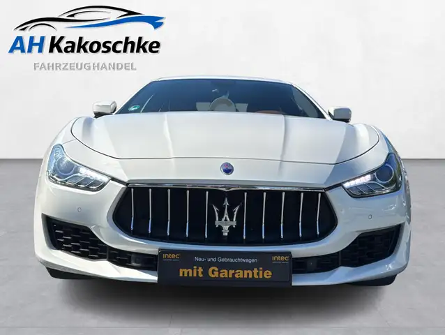 Maserati Ghibli Automatik Leder CarPlay PDC Navi Temp DAB