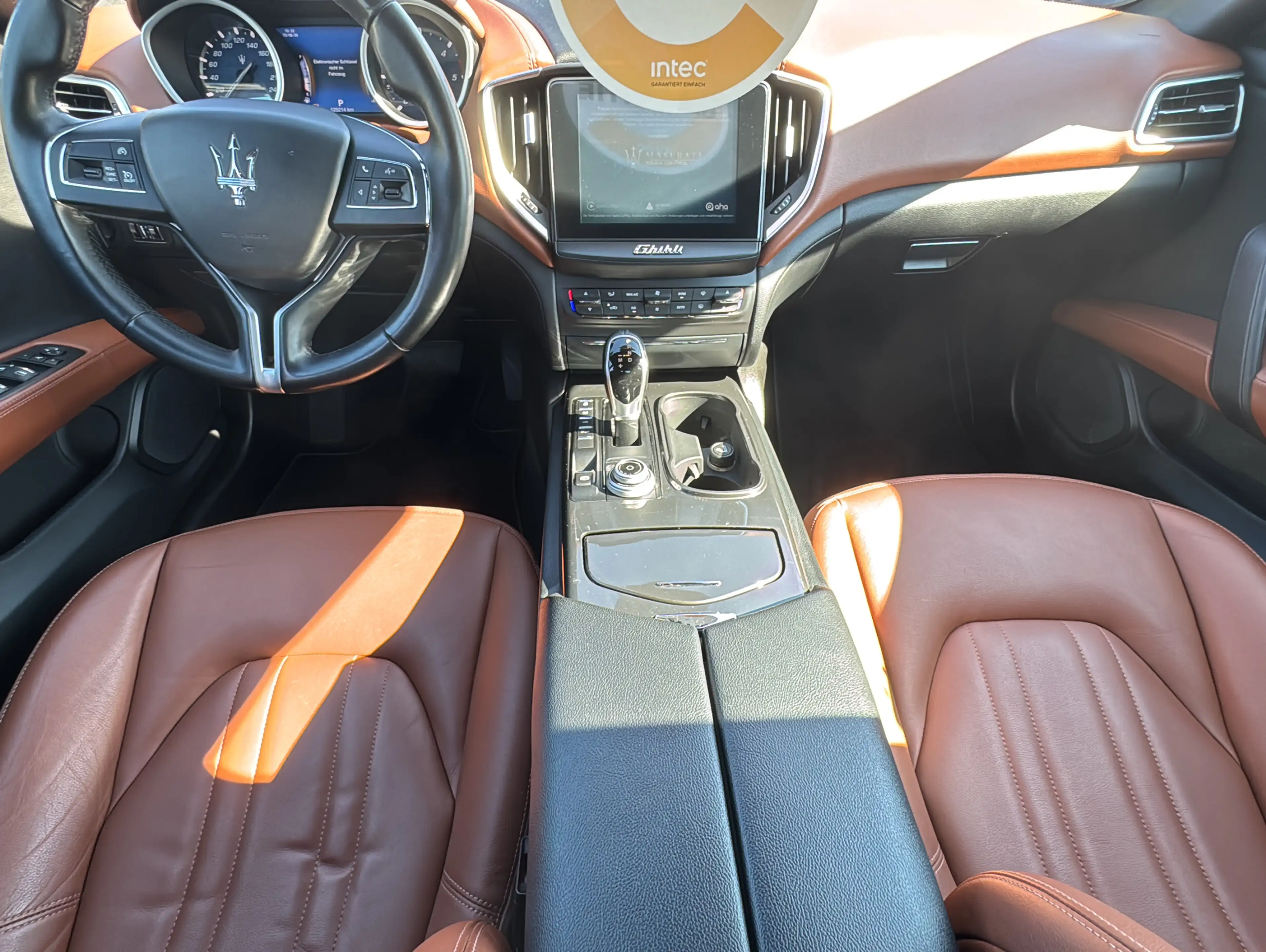 Maserati Ghibli Automatik Leder CarPlay PDC Navi Temp DAB — photo 11
